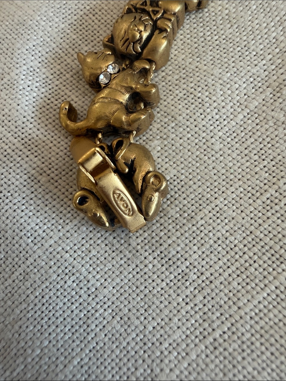 Vintage Avon Gold Cat Charm Bracelet - Picture 2 of 4